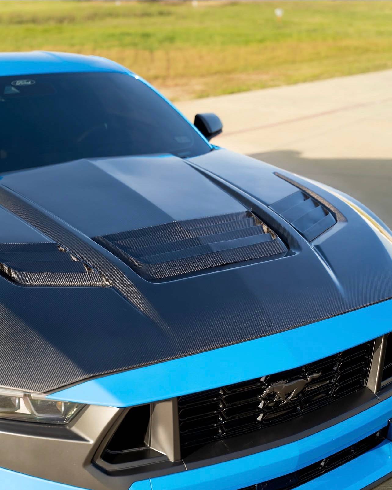 Carbon Fiber S Style Vented Front Hood Bonnet - Ford mustang 2024+