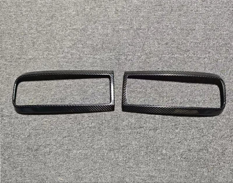 Carbon Fiber Tail Light Trim Cover - Mercedes w464 G Wagon G63