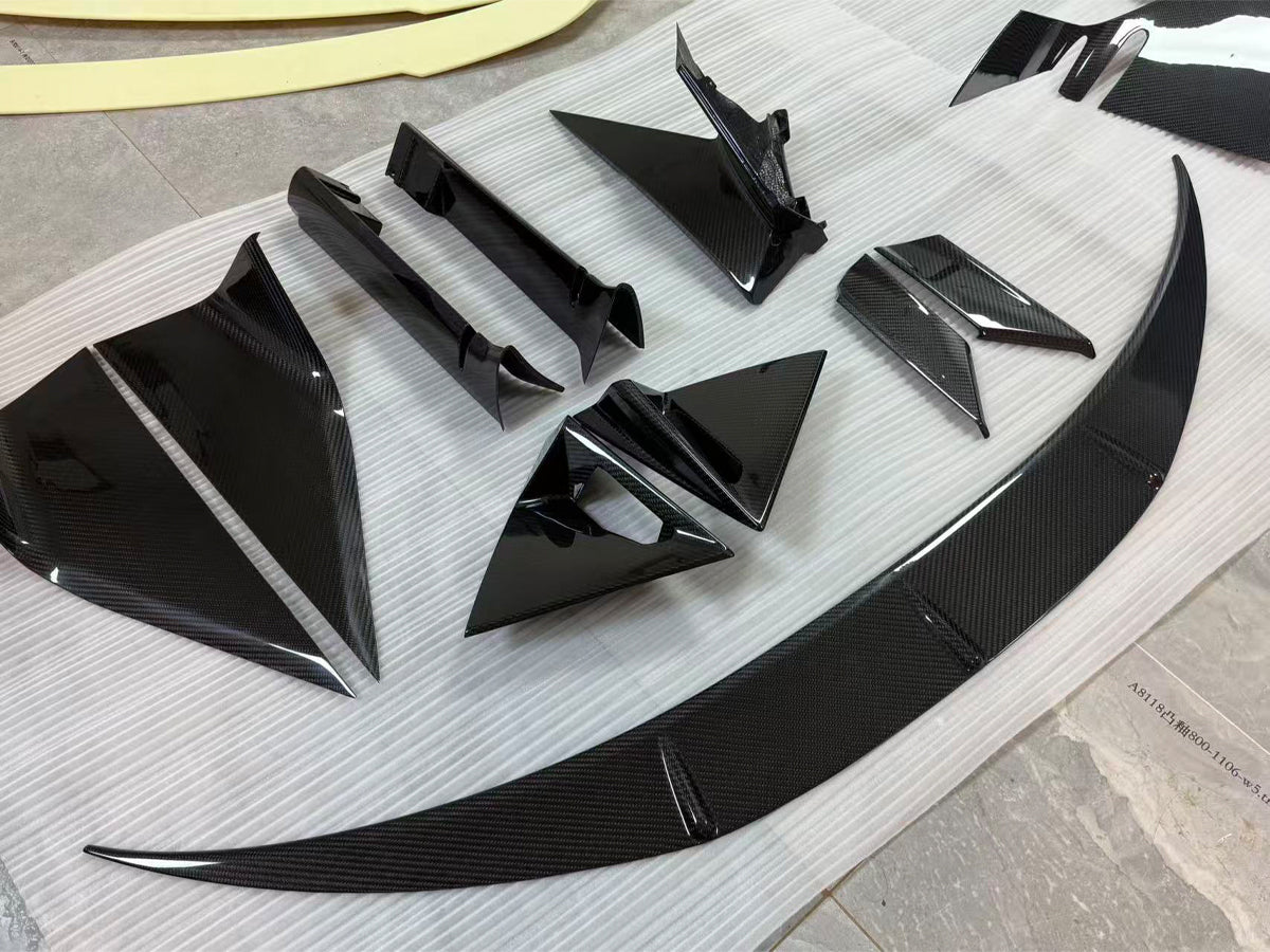 Dry Carbon Fiber Window Hood Trim - Lamborghini Revuelto