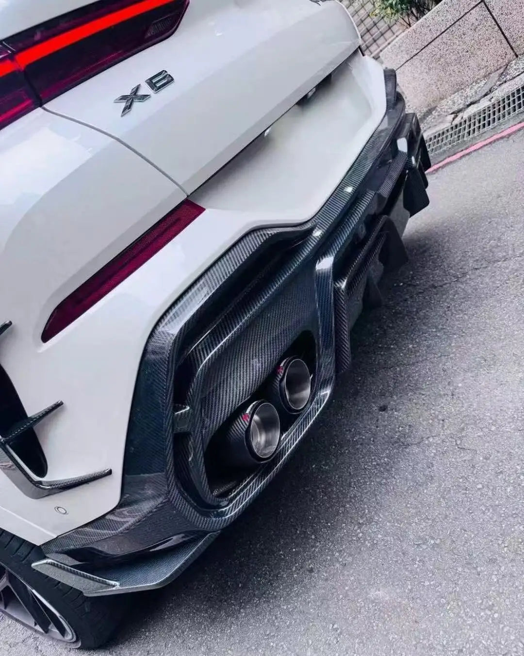 Dry Carbon Fiber PT Style Rear Diffuser - BMW X6 G06 2019 - 2024