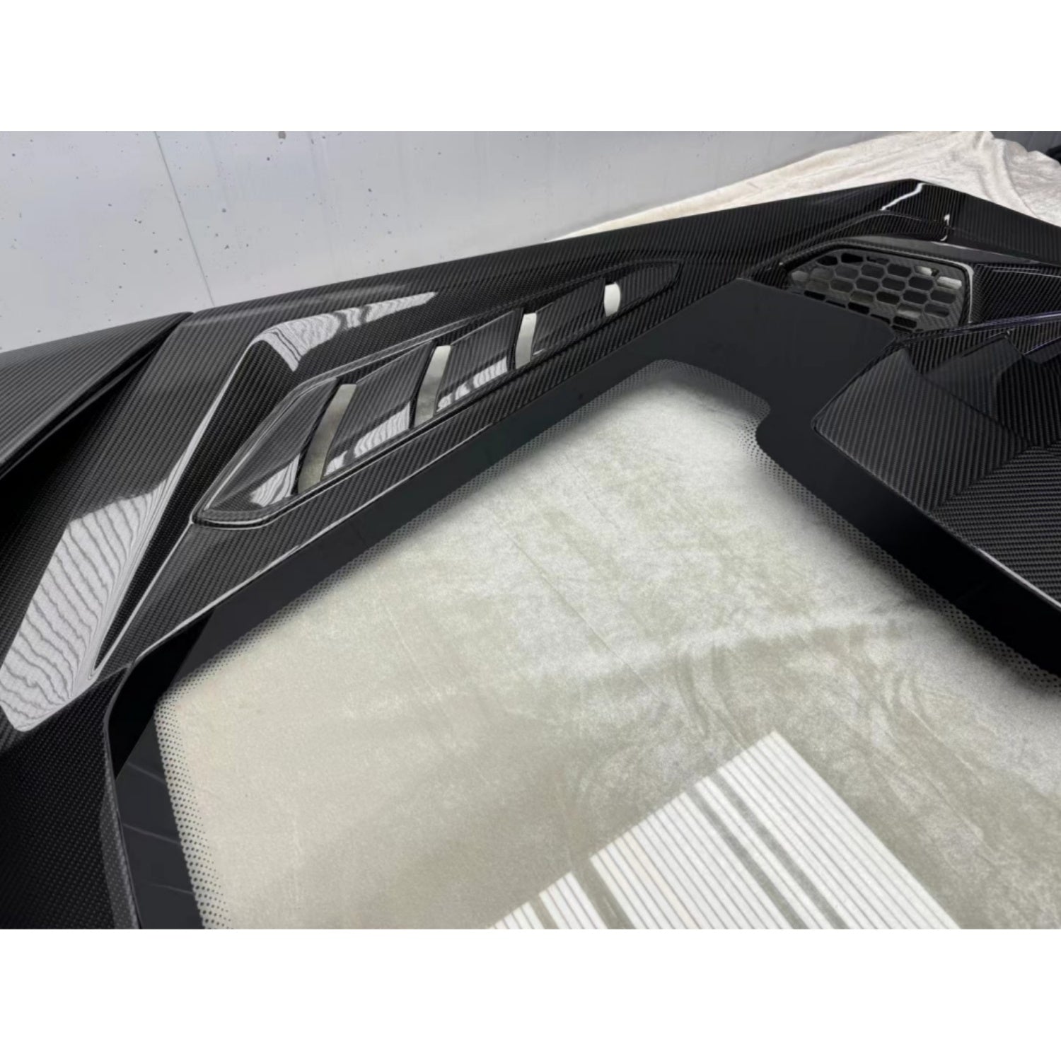 Carbon Fiber Engine Hood Cover Bonnet w/ Transparent window - Lamborghini Huracan LP580 610 EVO