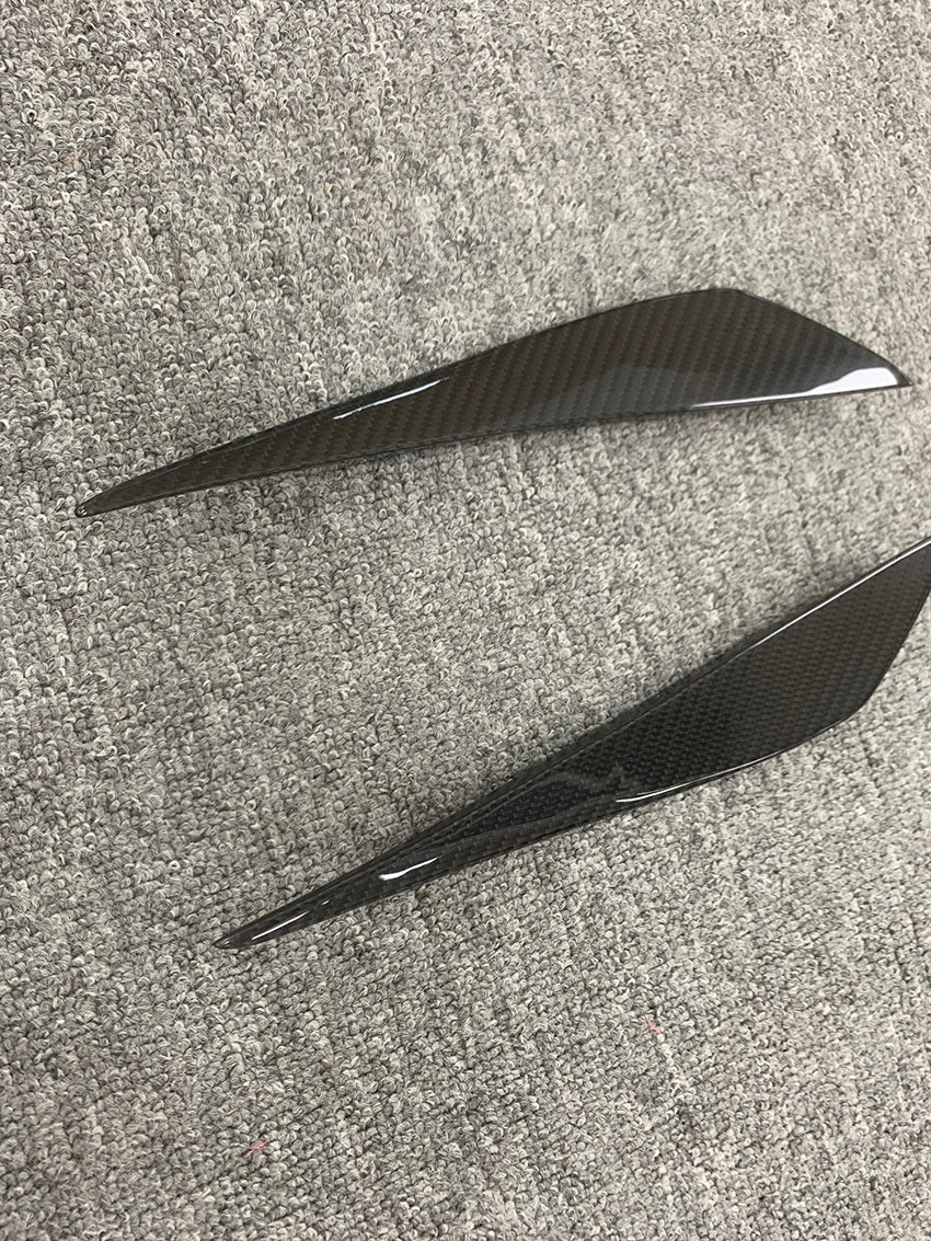 Dry Carbon Fiber Front Bumper Canards - Mclaren 720S