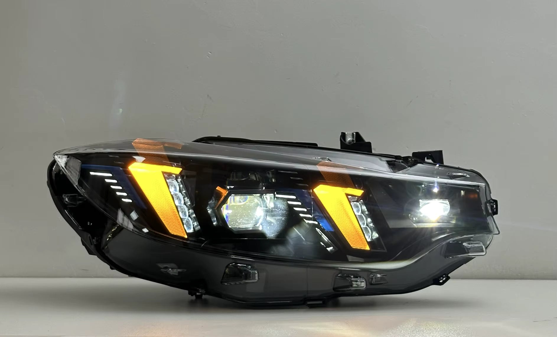 LED Switchable Yellow/White Snake Eye Style Headlights Replacement Set - BMW 4 Series F32 M3 F80 M4 F82 Headlights 2013-2019