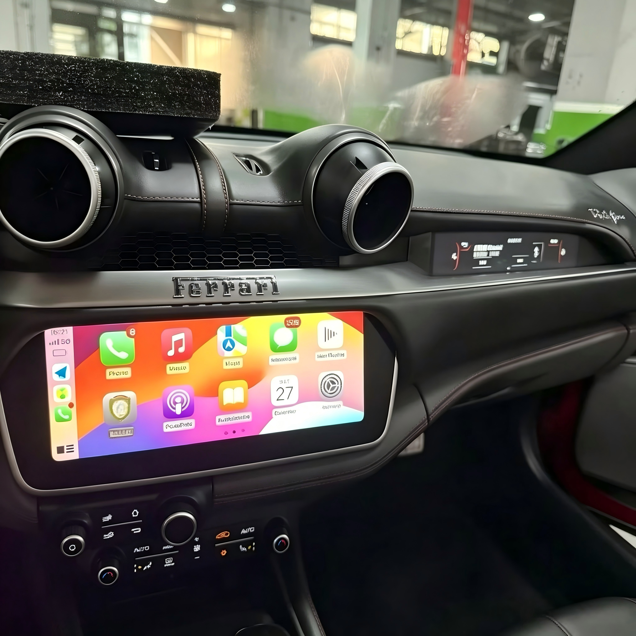 Wireless apple carplay and android auto Module California T / 488 /458/ F12 / F8 CarPlay