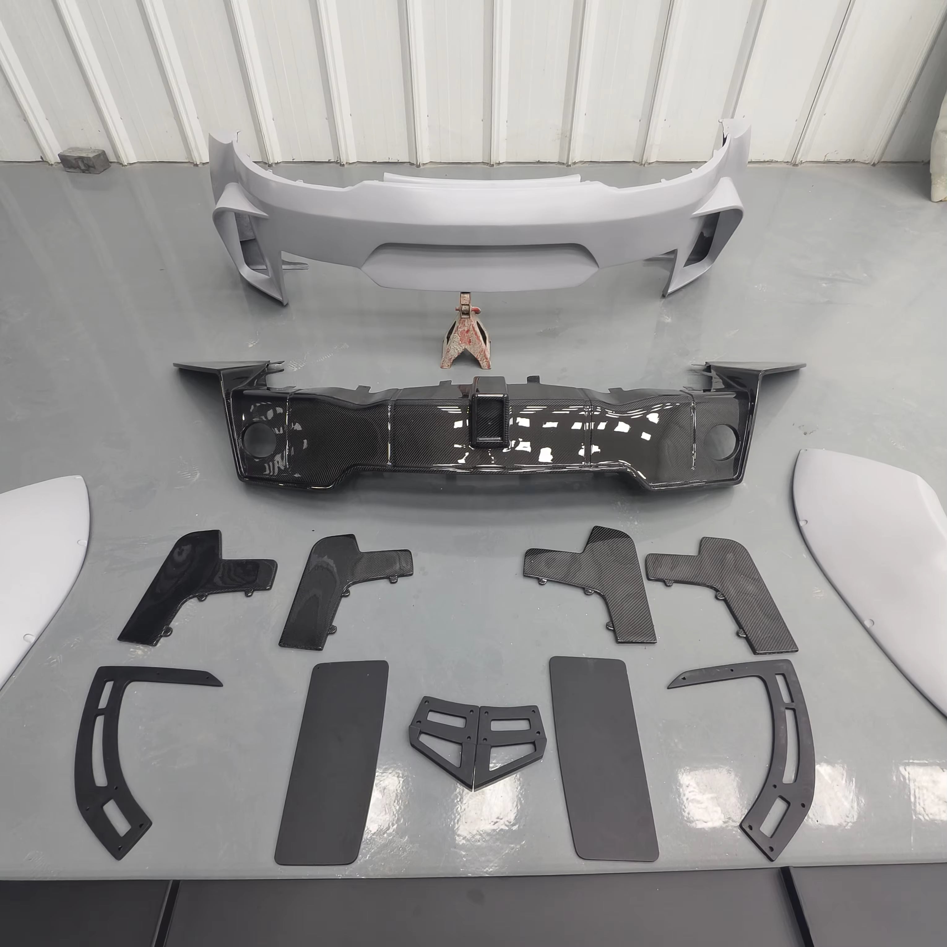 Mercedes AMG GT/GTS/GTC FRP/Carbon Fiber GT3 Wide Body Kit