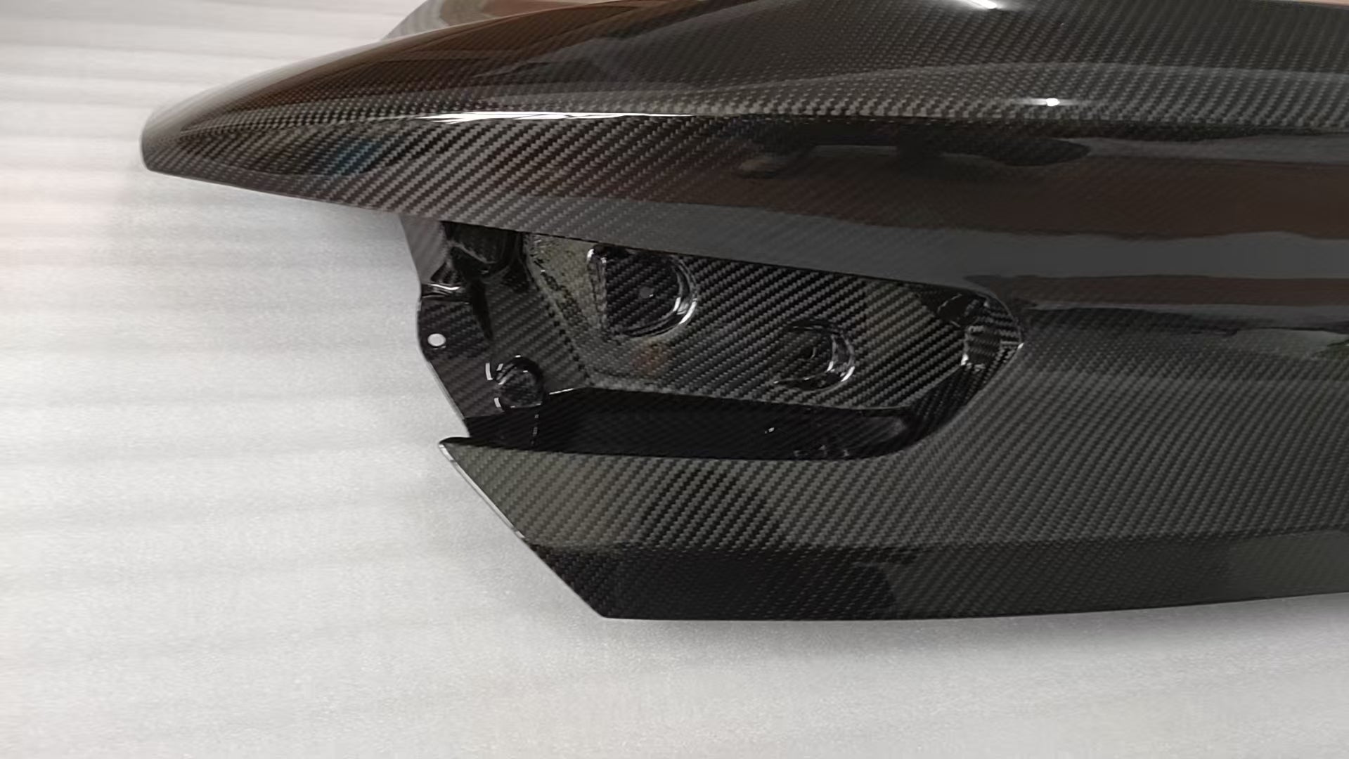 Dry Carbon Fiber Rear Trunk Lid - BMW M8 F92 G15 Coupe & G16 F93