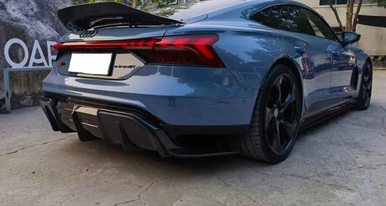 Carbon Fiber Rear Diffuser - Audi E-TRON GT