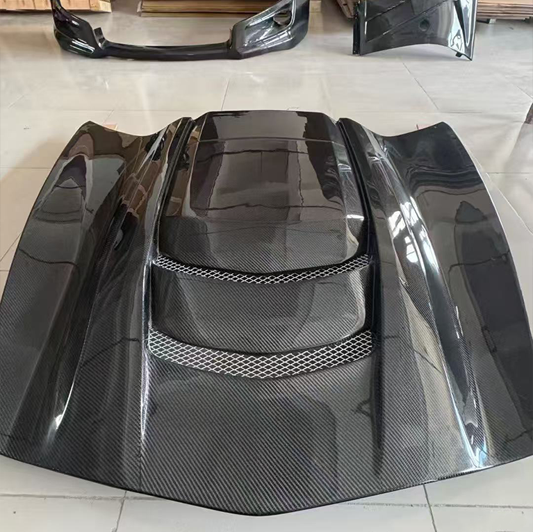 Carbon Fiber Vented Hood V2 - Chevrolet Corvette C7 2014-2019