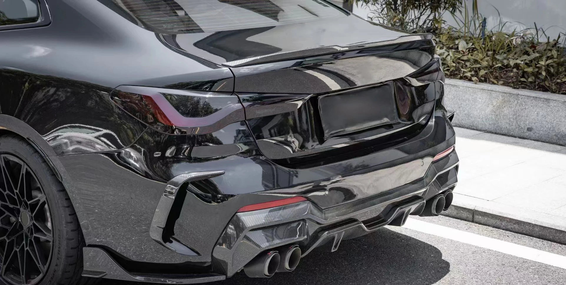 Carbon Fiber Rear Bumper Trims - BMW 4 Series G22 G23