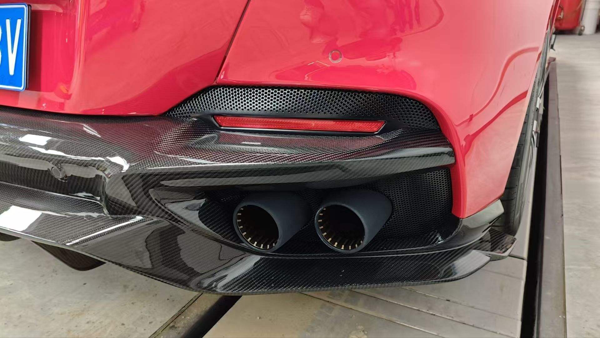 Ferrari Portofino – M-Style Full Dry Carbon Fiber Aerokit