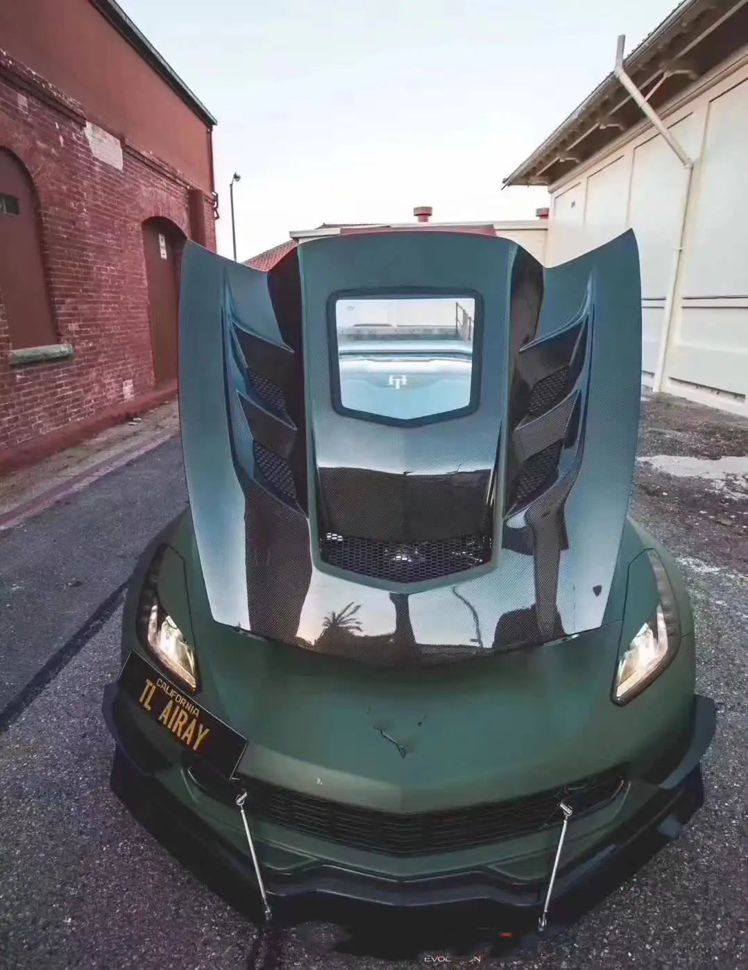 Carbon Fiber Vented Hood Bonnet - Chevrolet Corvette C7