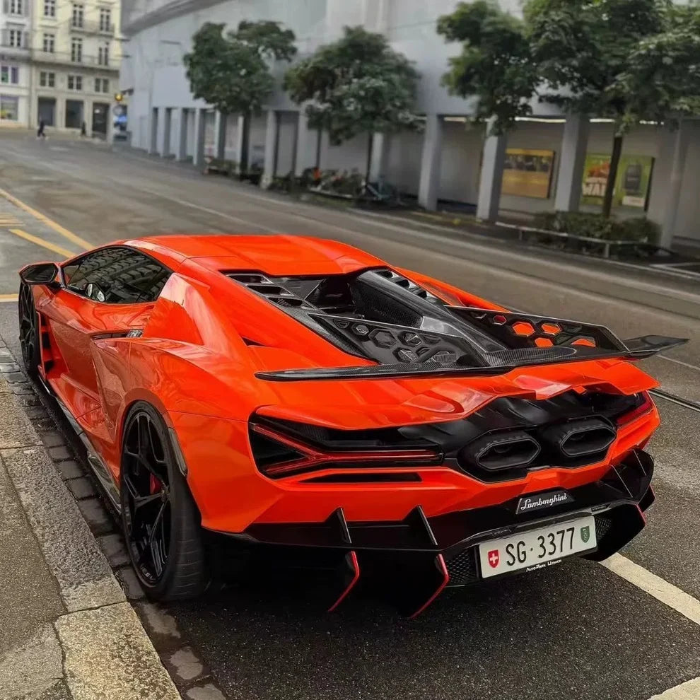 Carbon Fiber DK Style Rear Engine Cover Lid w/ Wing - Lamborghini Revuelto
