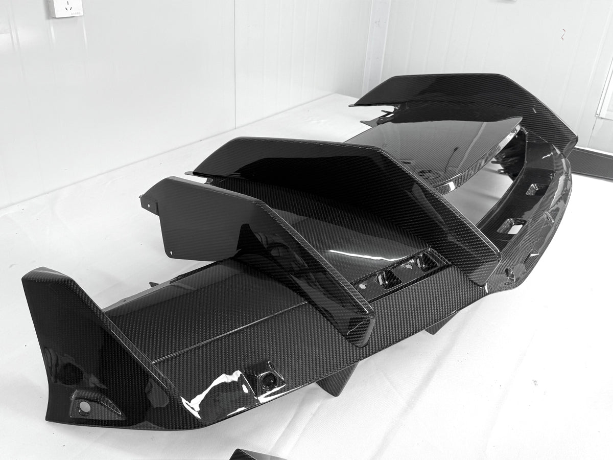 Carbon Fiber OEM Style Rear Diffuser - Lamborghini Revuelto