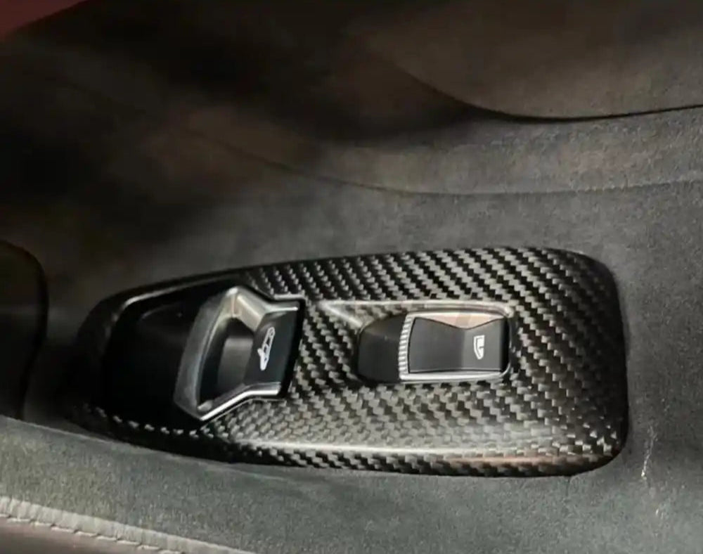 Dry Carbon Fiber Interiors Kit - Mclaren GT