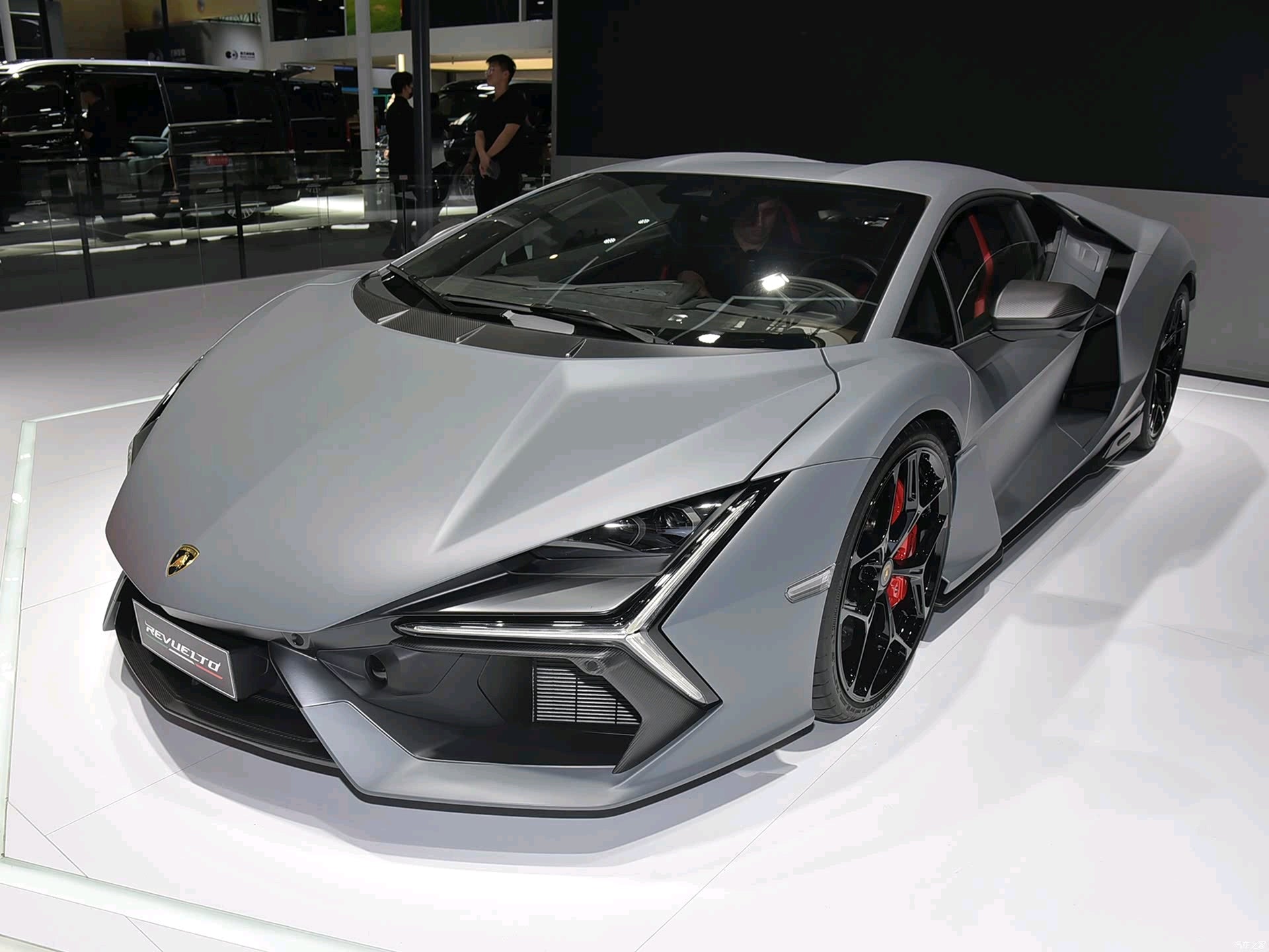 Dry Carbon Fiber Window Hood Trim - Lamborghini Revuelto