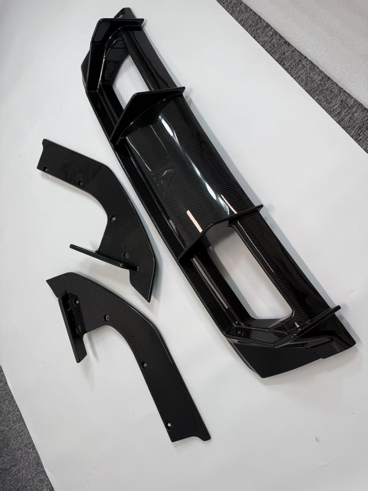 Prepreg Carbon Fiber FD Style Rear Diffuser - BMW  G80 M3 G82 M4