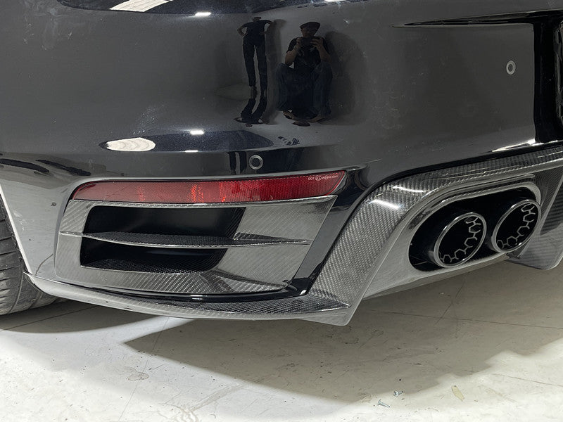 Prepreg Carbon Fiber BS Rear Diffuser - Porsche 911 992