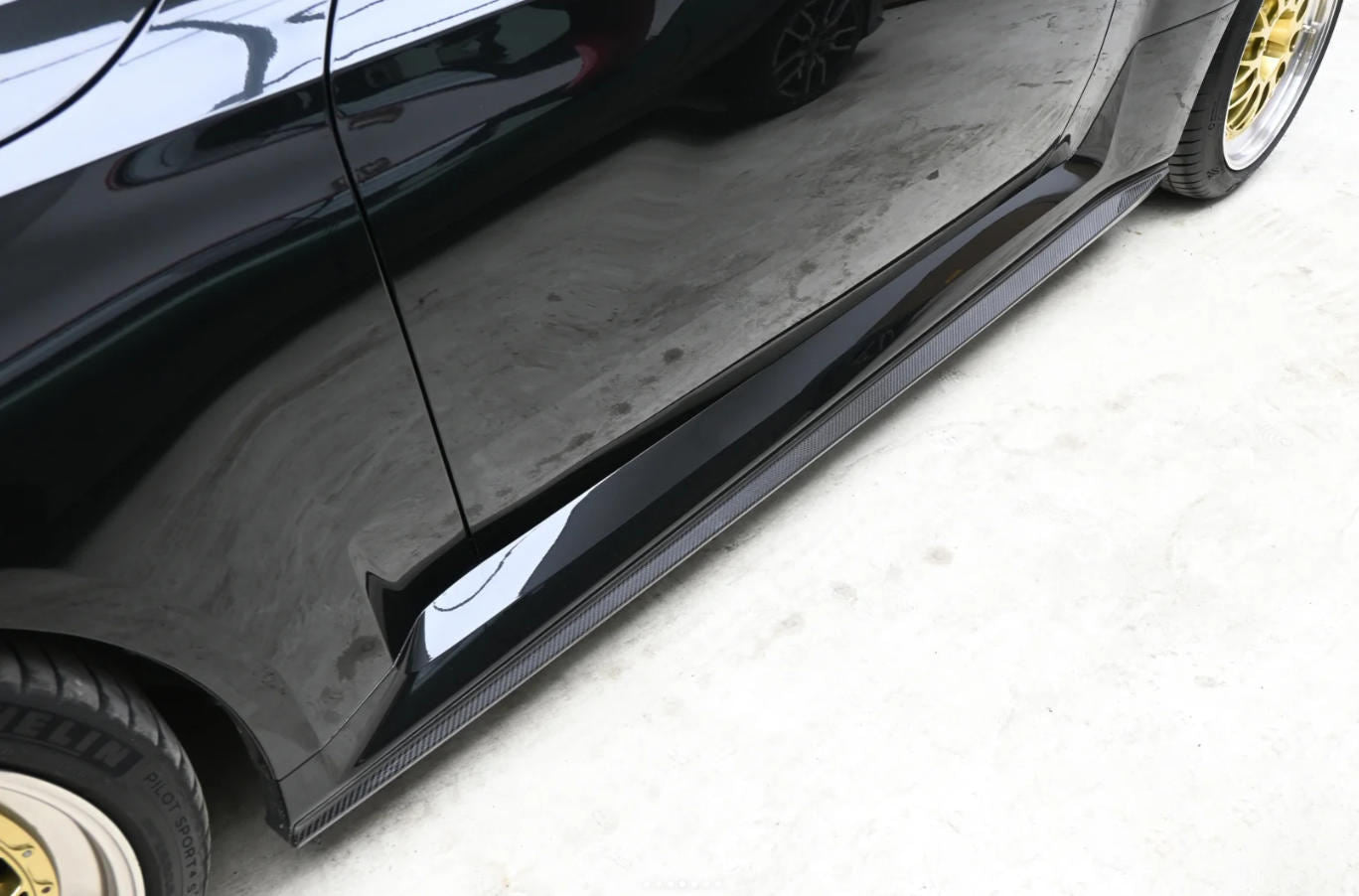 Dry Carbon Fiber 3D Style Side Skirts - BMW M2 G87