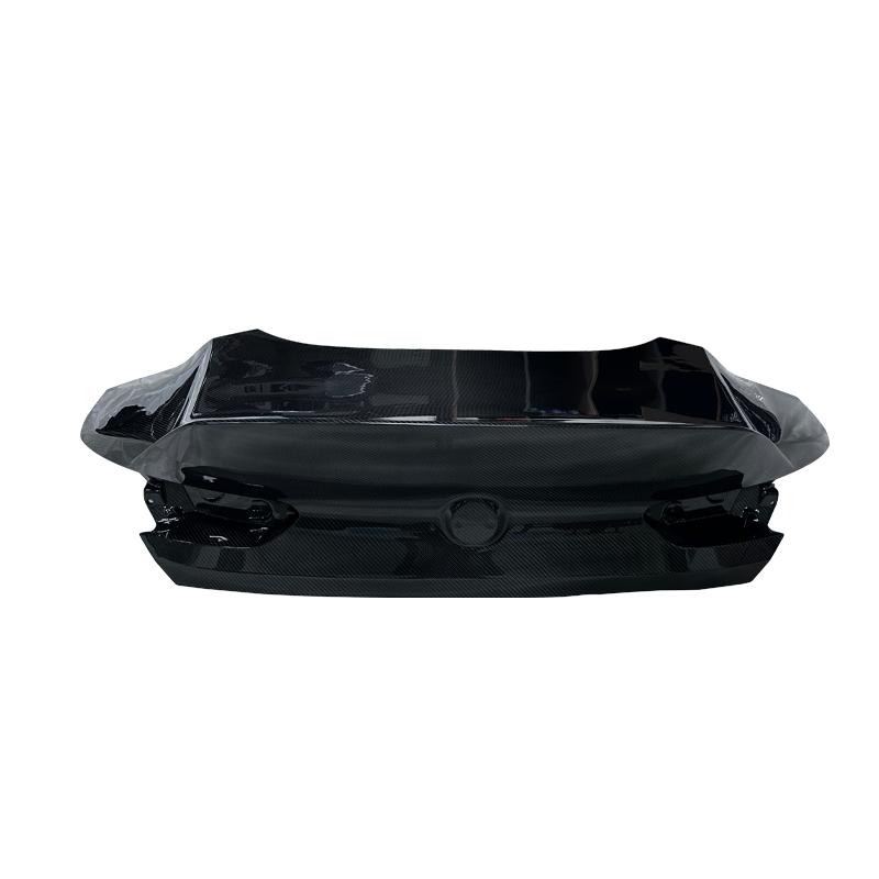Prepreg Carbon Fiber CSL Trunk Lid  - BMW M8 F92