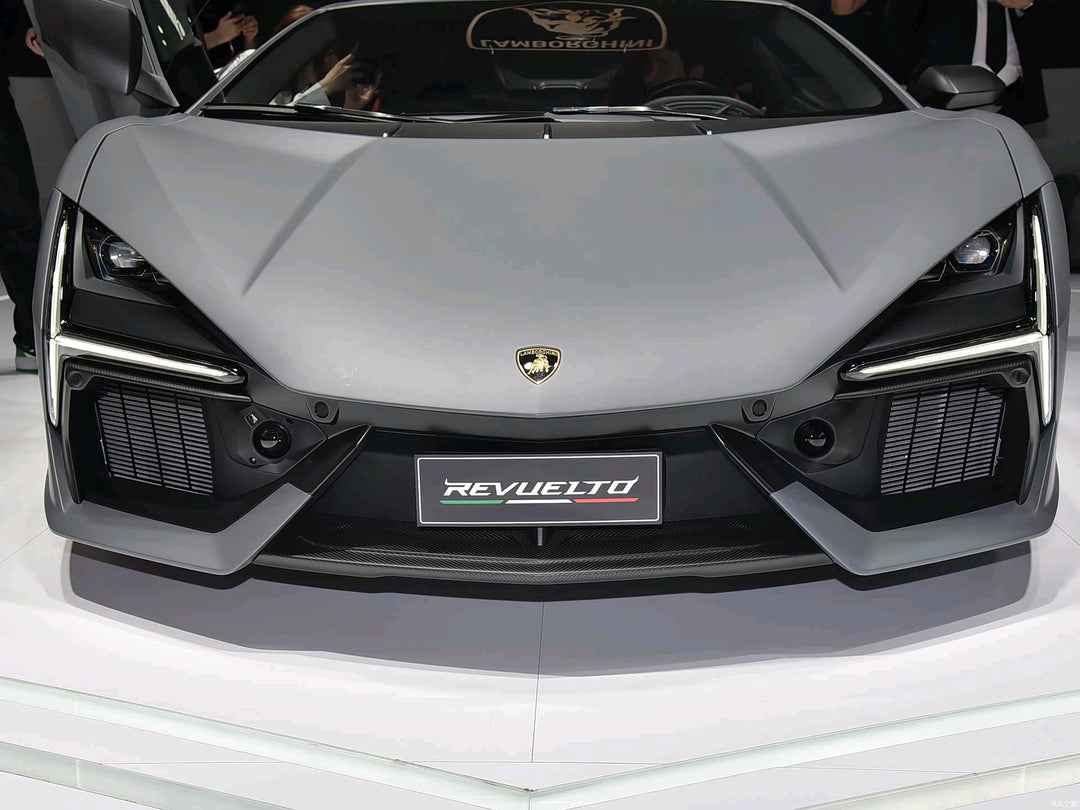 Carbon Fiber OEM Style Center Lip - Lamborghini Revuelto