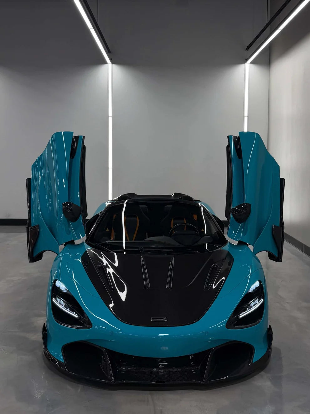 McLaren 720s/750s/765Lt Carbon Fiber R Style Hood Bonnet