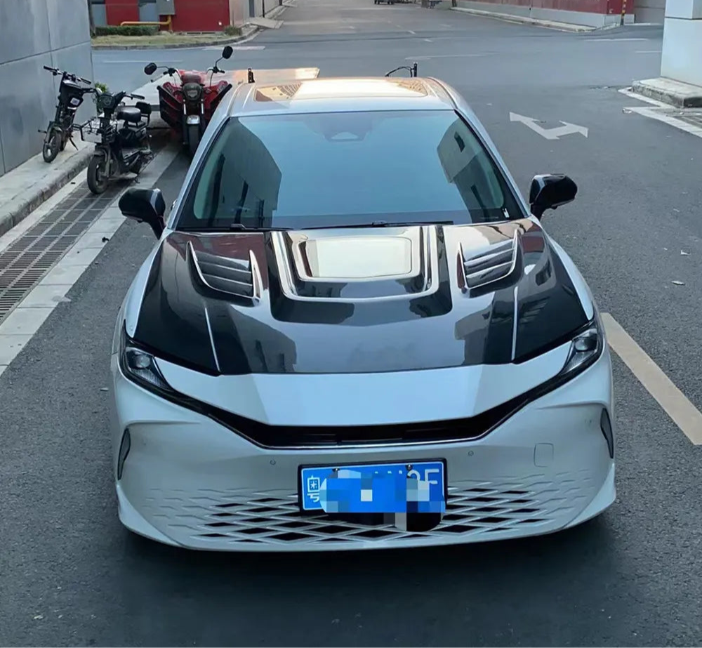 Carbon Fiber Vented Front Hood Bonnet w/ Transparent Window - Toyota Camry 2024+ XV80