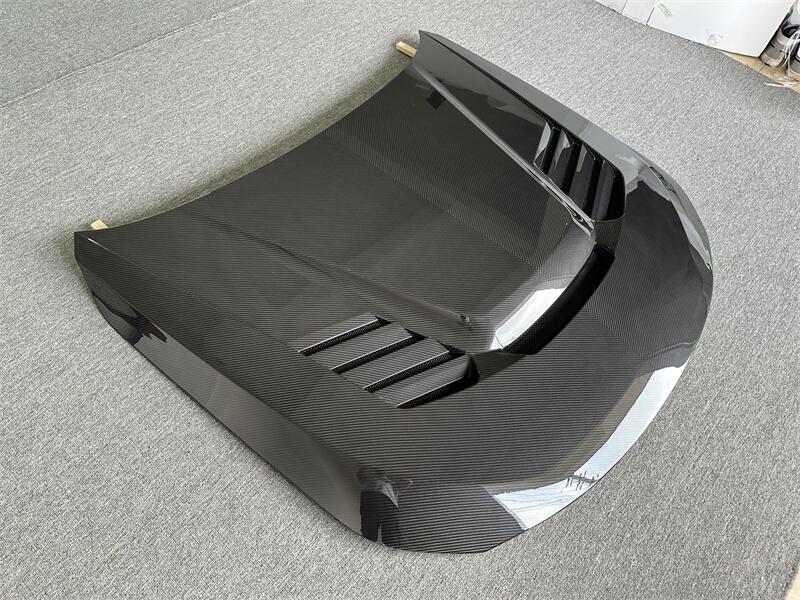 Carbon Fiber V Style Front Engine Hood Bonnet - BMW G87 M2 / G42 2 Series