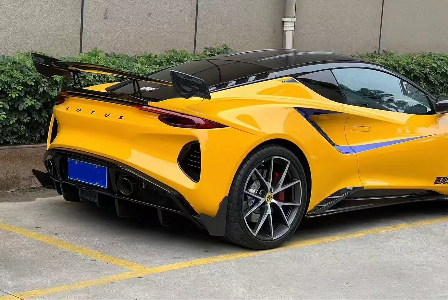 Dry Carbon Fiber MT Style Rear Spoiler Wing - Lotus Emira 2022-2024