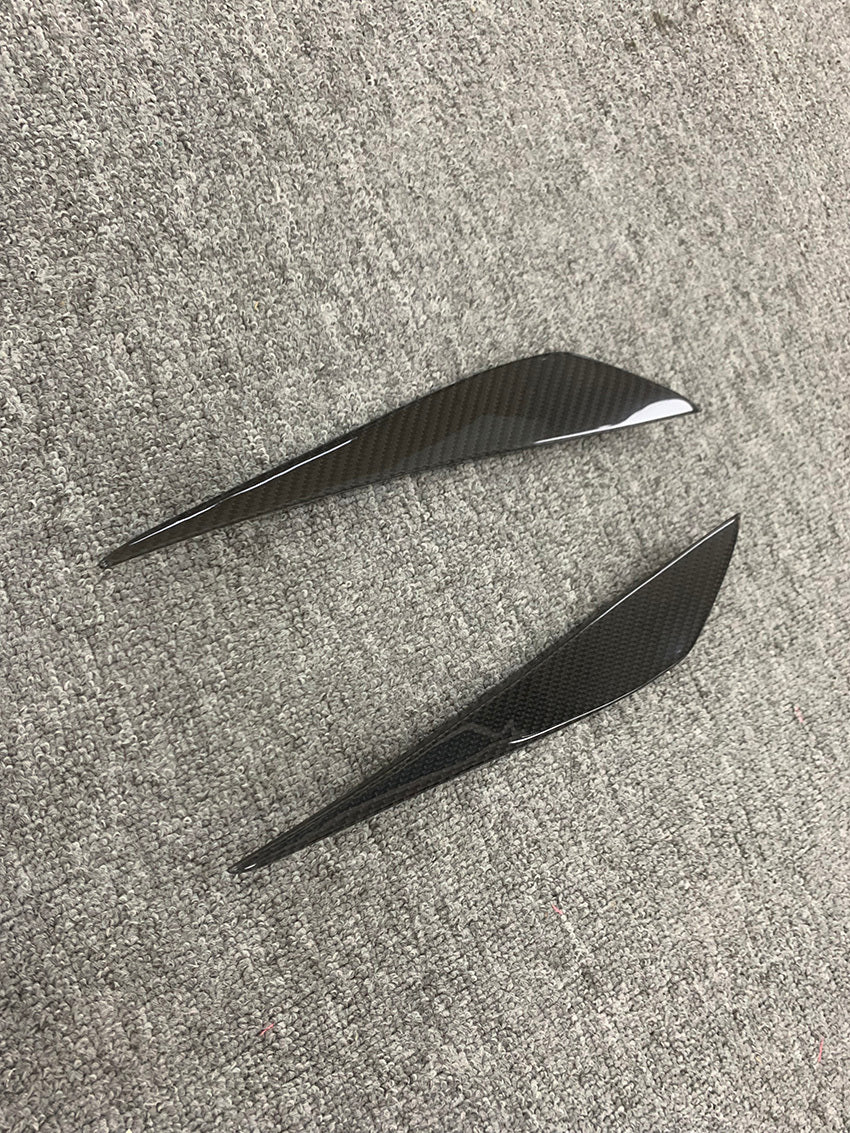 Dry Carbon Fiber Front Bumper Canards - Mclaren 720S