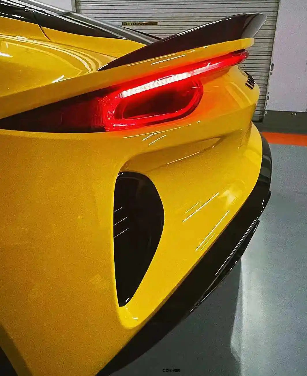 Dry Carbon Fiber Trunk spoiler - Lotus Emira