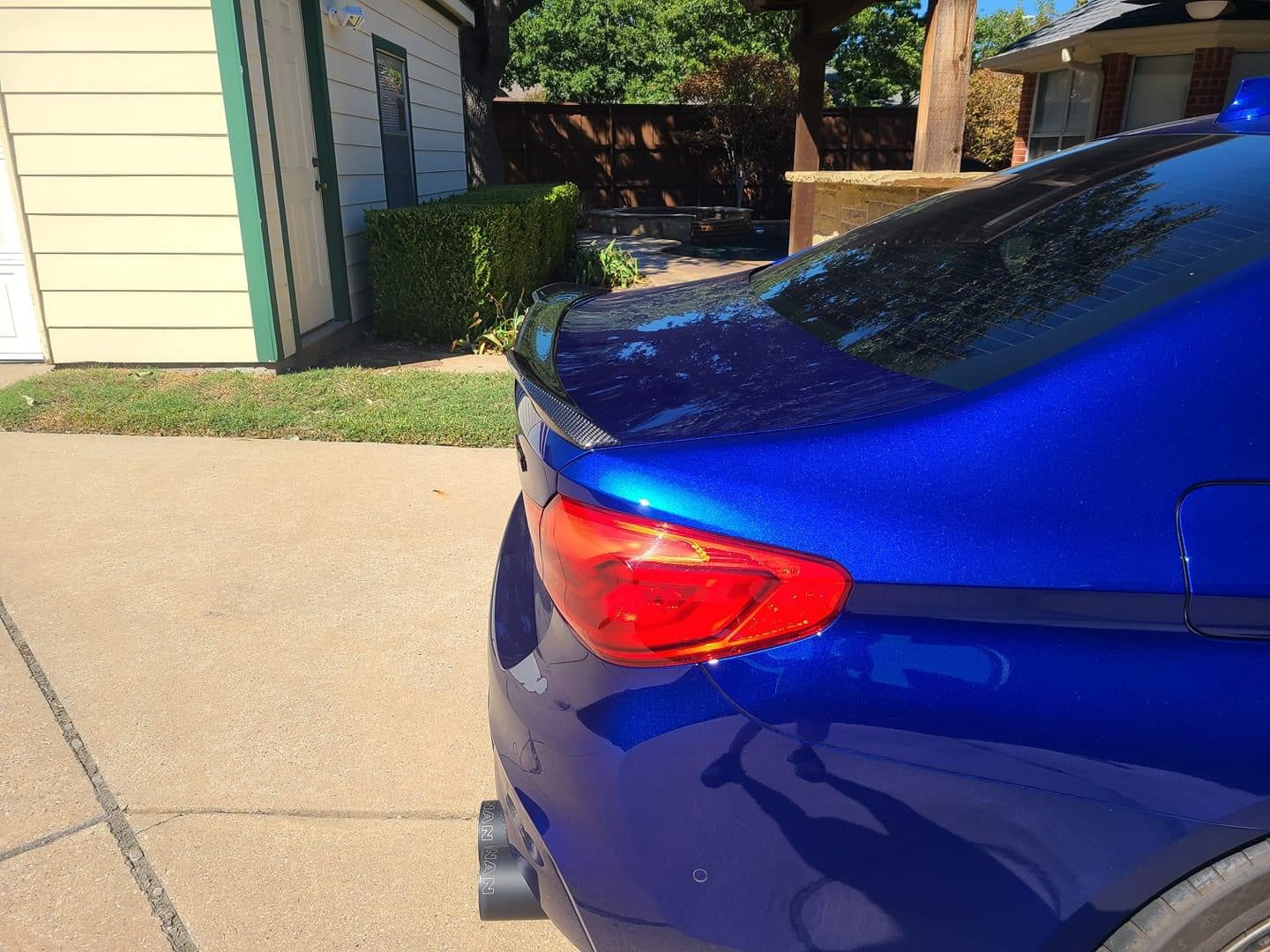 CS style Carbon Fiber Trunk Spoiler - BMW F90 M5 & G30 5 Series