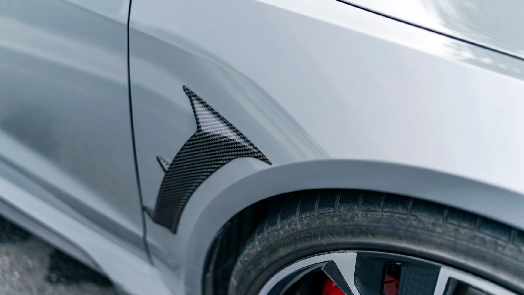 Carbon Fiber KB Front Fender Trim - Audi RS6 RS7 C8 2020+