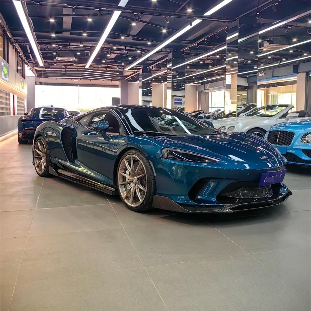 W-Style Carbon Fiber Front Lip - McLaren GT