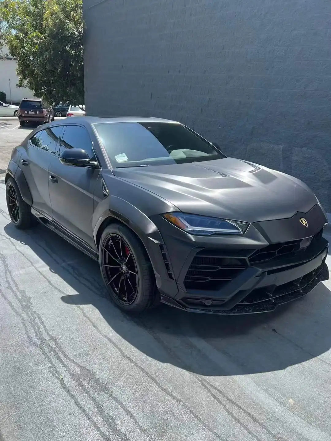 https://www.thecarbonindustries.com › products › 1016-style-full-carbon-fiber-aero-kit-lamborghini-urus

