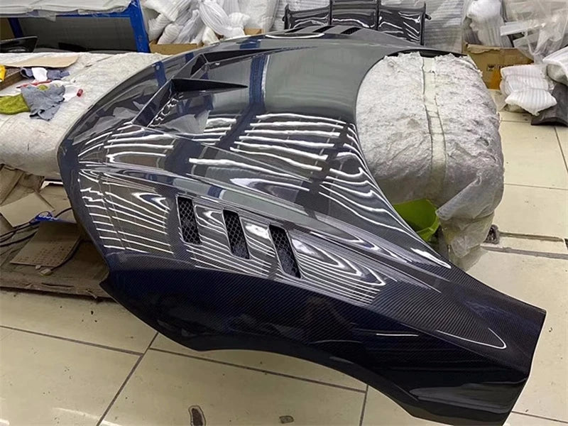 https://www.thecarbonindustries.com › products › 1016-style-carbon-fiber-vented-hood-audi-r8


