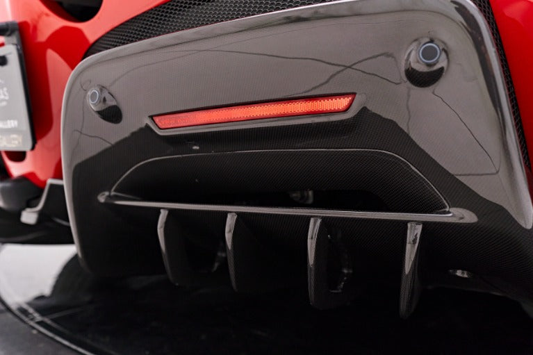 Ferrari SF90 Dry Carbon Fiber RY Style Body aero Kit