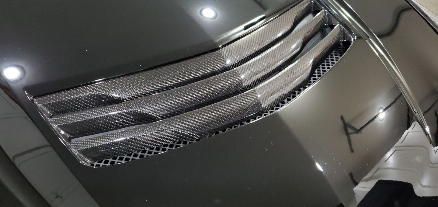 Carbon Fiber Hood Vent scoop - 2016-2020 Cadillac CTS-V