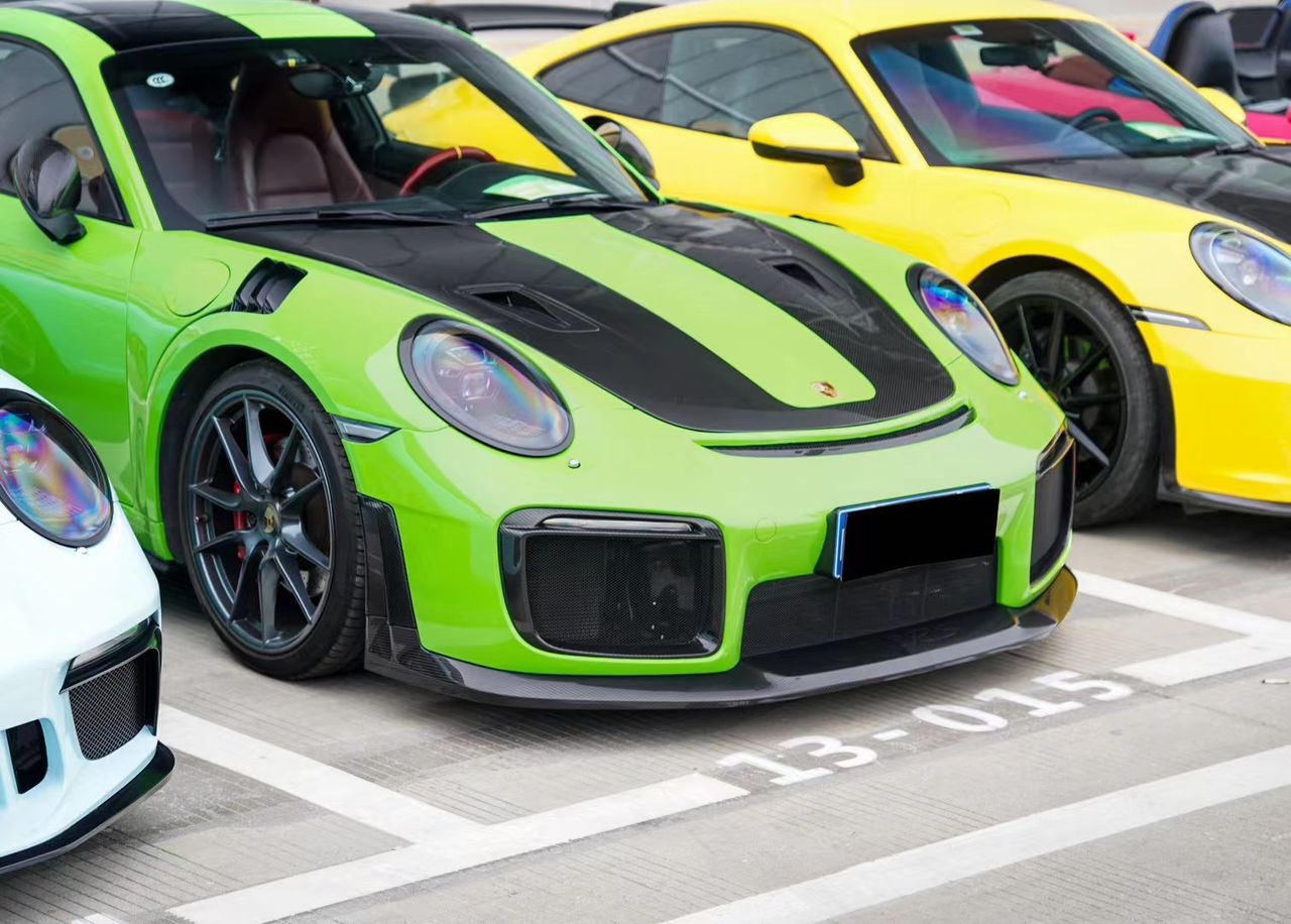 Carbon Fiber GT2 RS Style Front Fender Set - Porsche 991 2012-2018