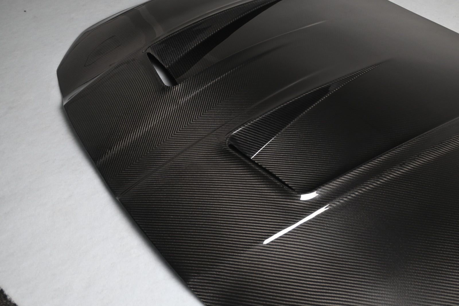 AN Style Carbon fiber Vented Hood w/ Kelvar & Mesh - BMW G80 M3 & G82 / G83 M4