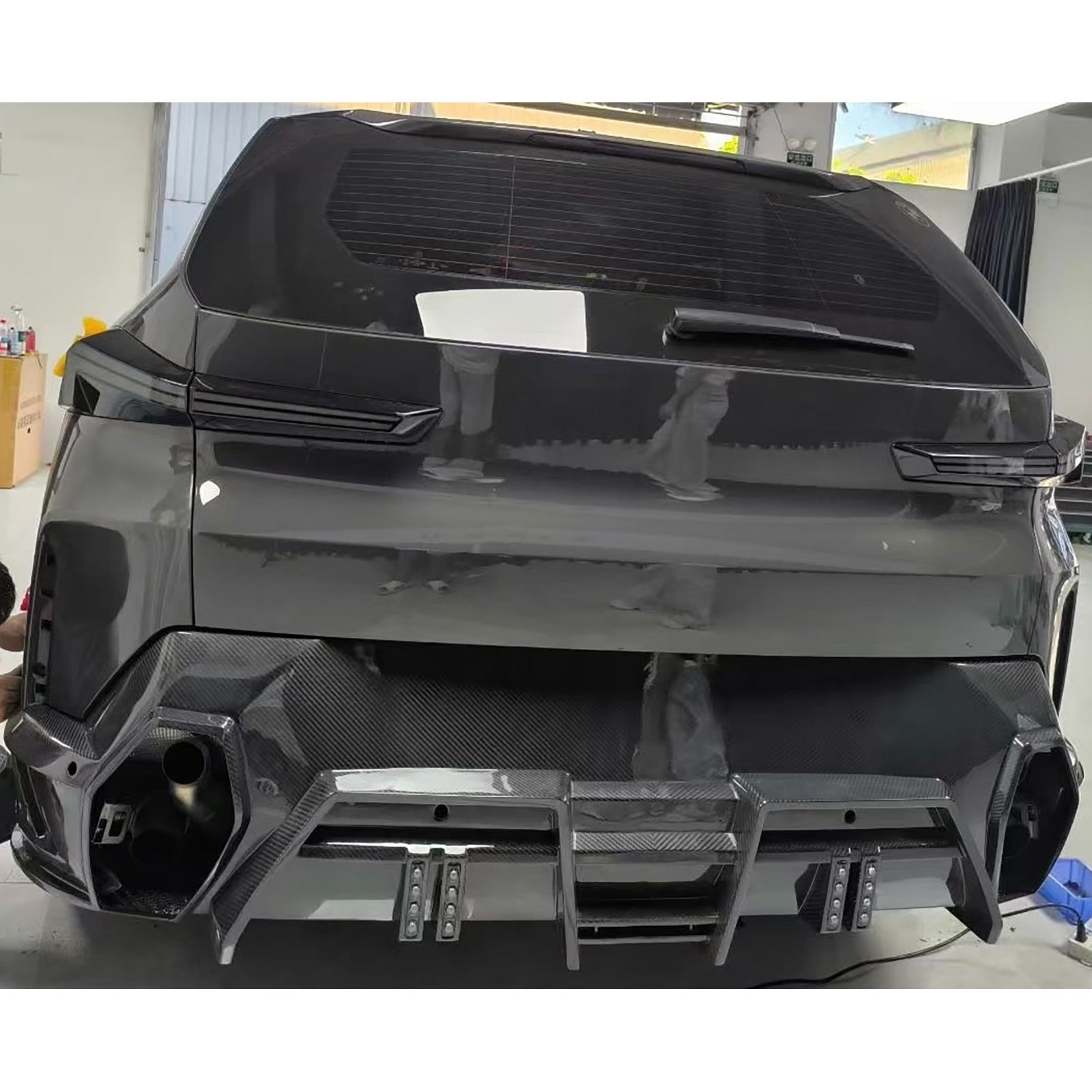 Carbon Fiber LD Style Full Body Aero Kit - BMW XM G09