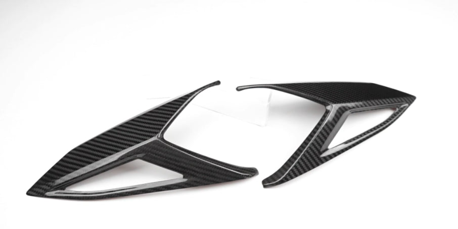 Carbon Fiber Tail Light Trim - Corvette C8 2020+ Z06 Z51