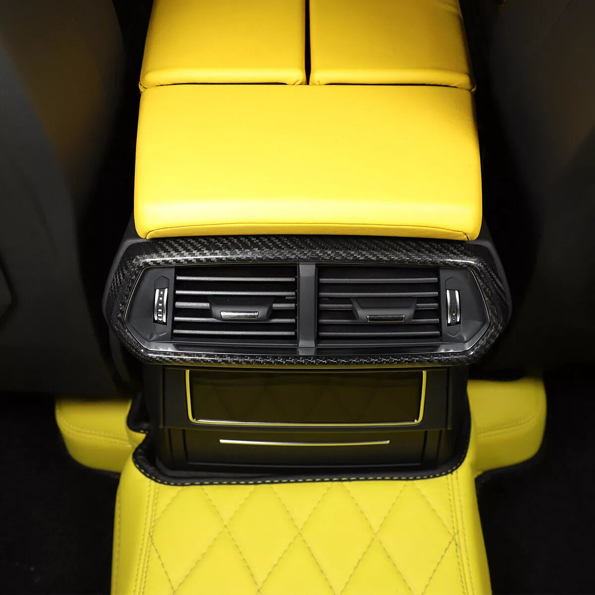 Carbon Fiber Rear Air Vent Outlet Frame Cover -  Lamborghini URUS 18-21