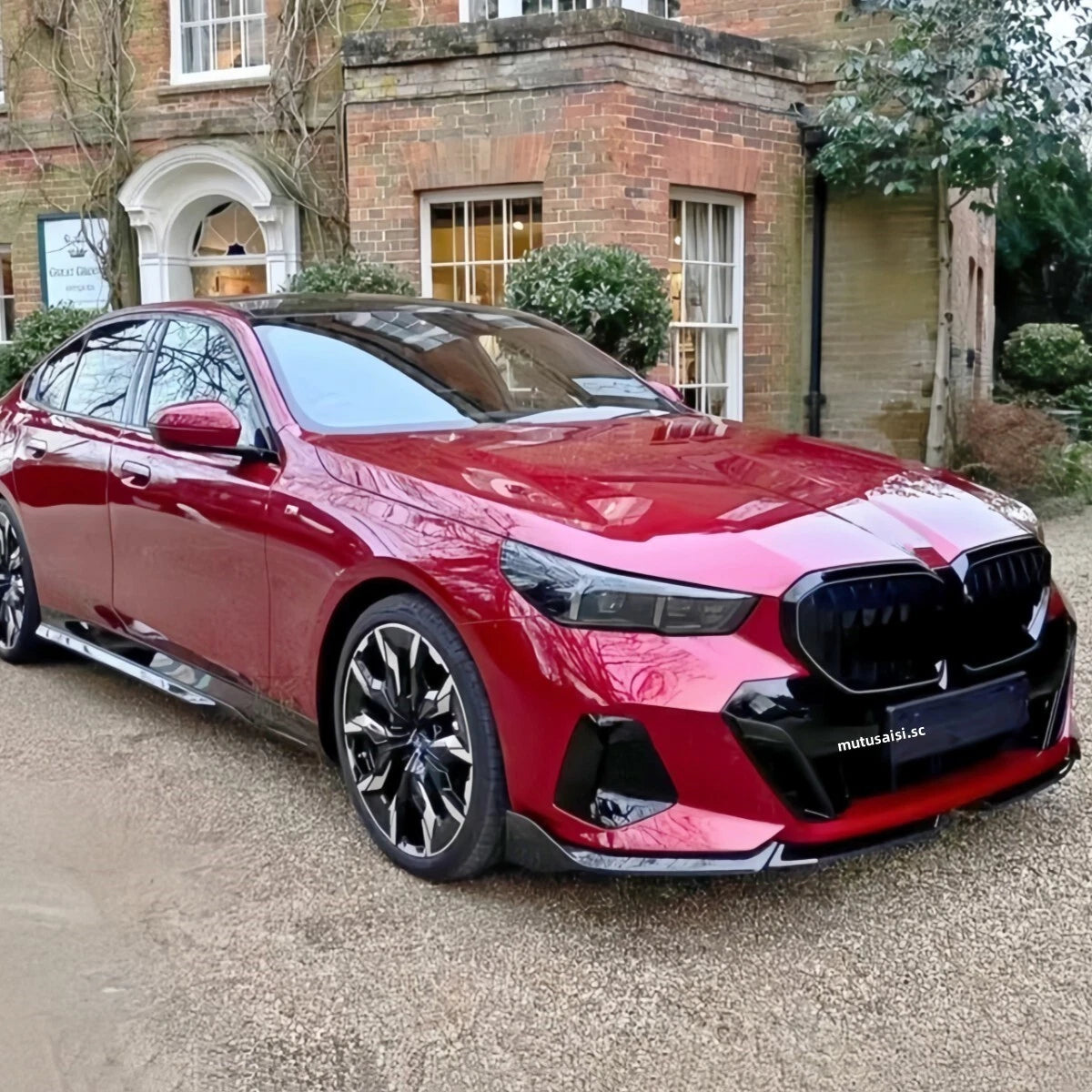 Gloss black MP style Front lip - 2024-2025 BMW G60 530i 540i i5 M Sport