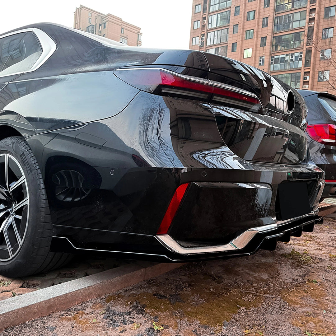 Gloss Black Rear Diffuser - BMW i7 G70 G73 7 Series M Sport 23-26