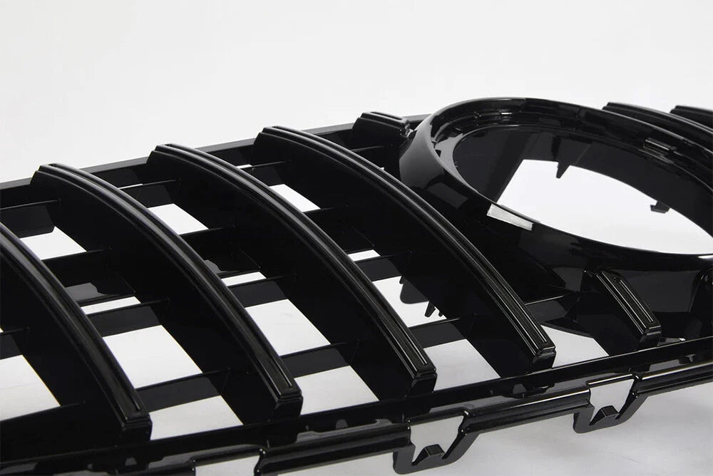Gloss Black GT Front Grille w/ Emblem - 2013-2019 Mercedes Benz W117 CLA250