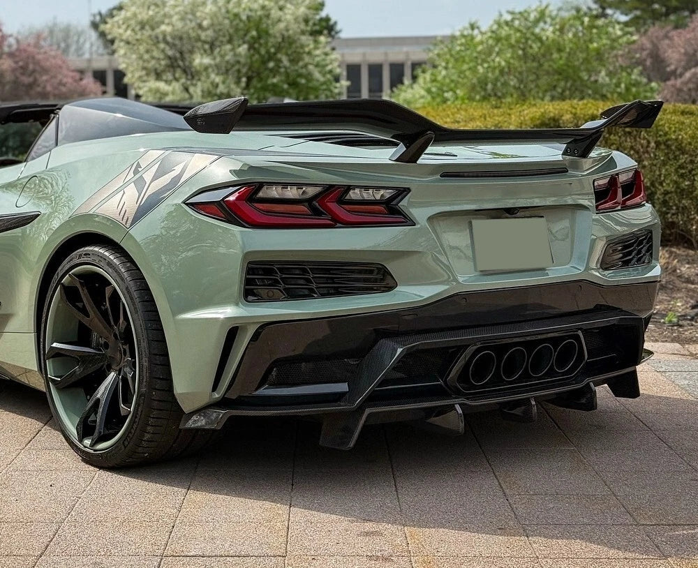 Carbon Fiber Rear Diffuser - Chevrolet Corvette C8 Z06